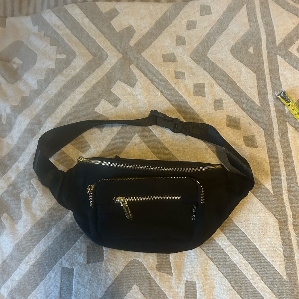 Black Fanny Pack/crossbody sling bag